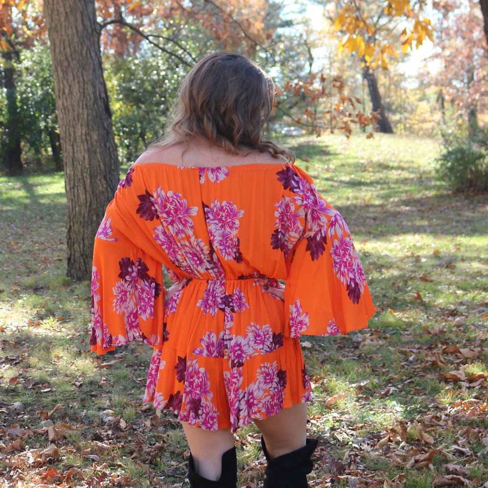 🏵️Boho Romper🏵️ - Picture 2 of 3
